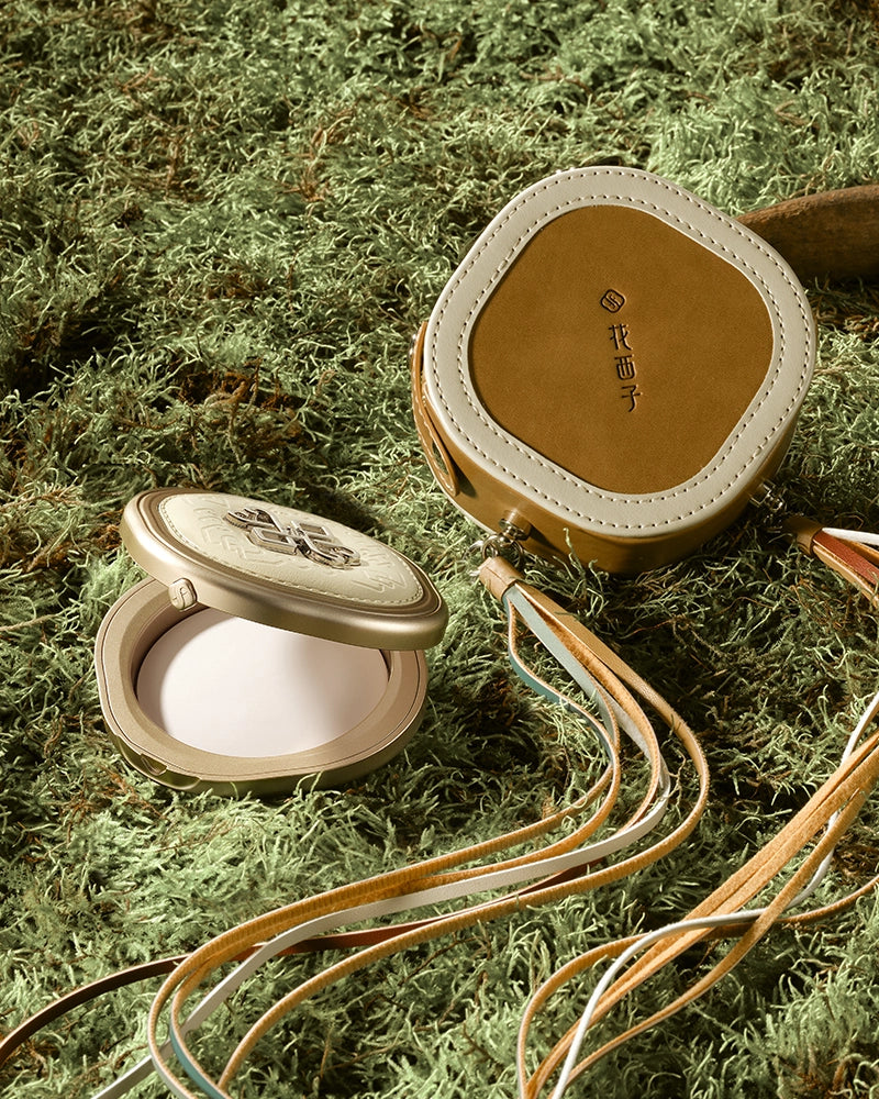 Flawless Jade Breathable Pressed Powder (Nomadic Glam)