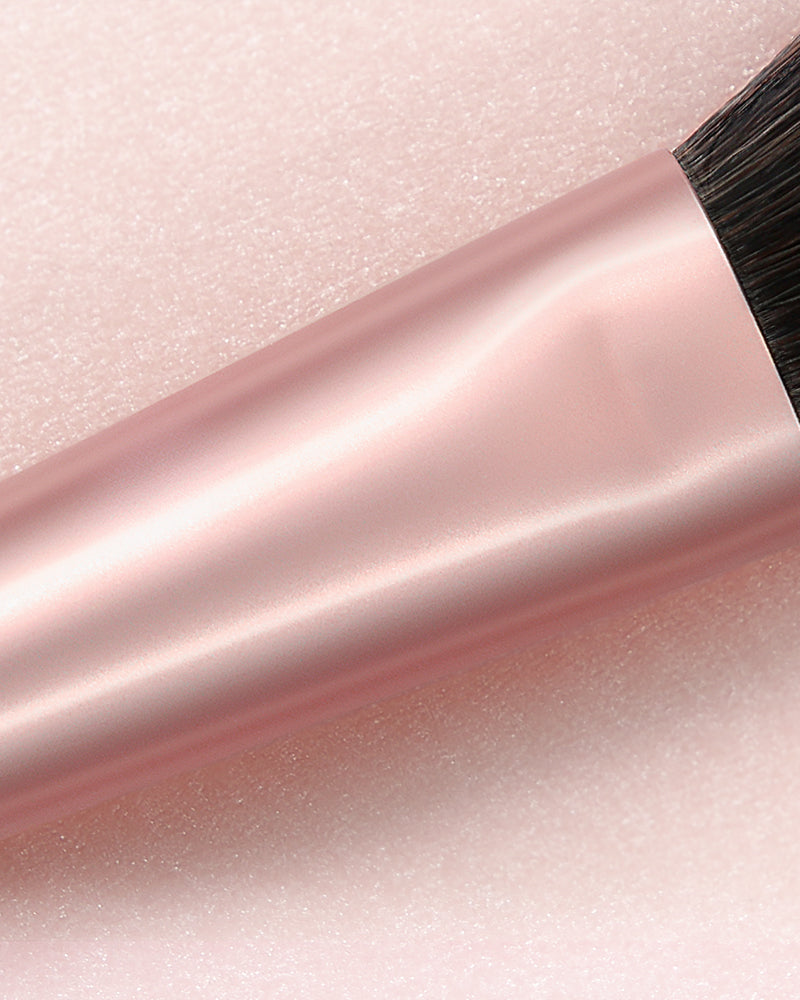 Soft Blooming Contour Brush