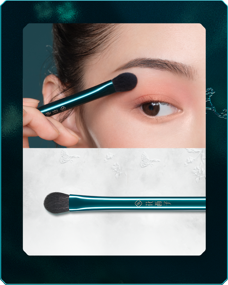 Soft Blooming Feather Touch Precision Eye Brush