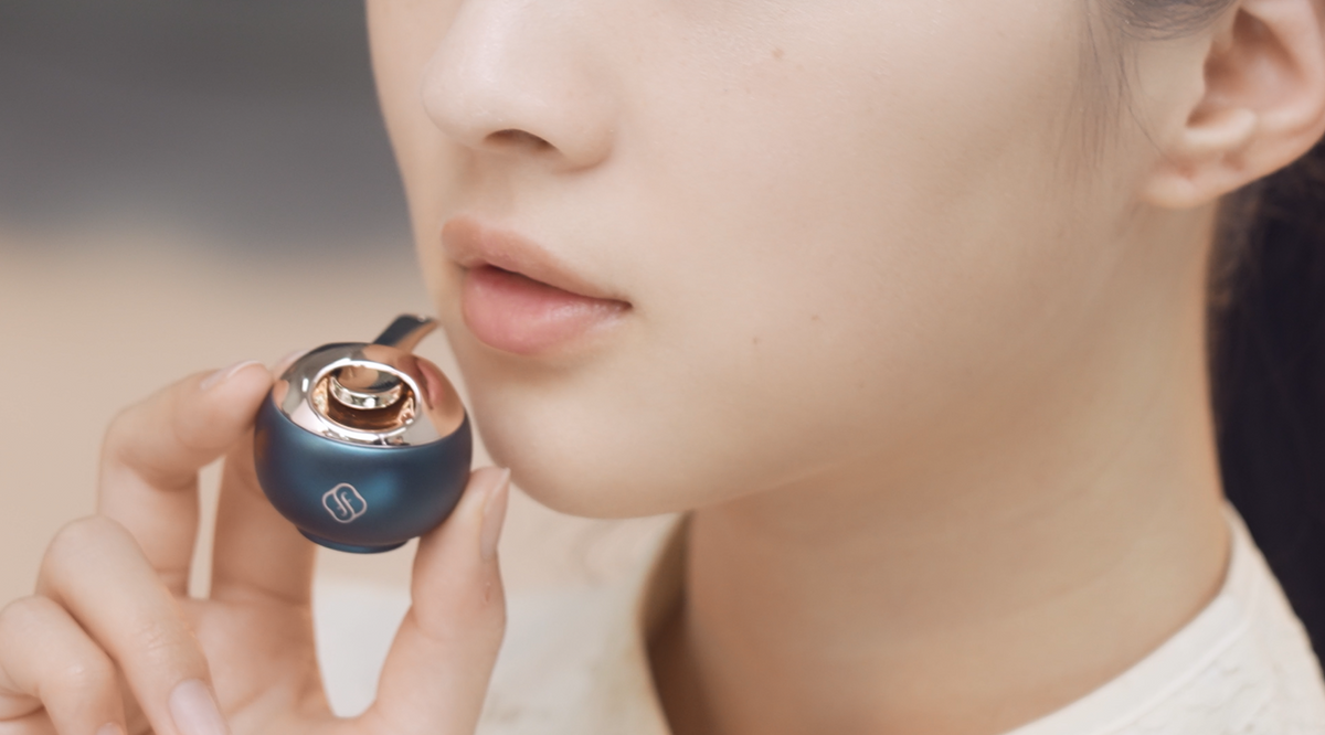 How to Apply Florasis Ginseng Care Lip Balm？