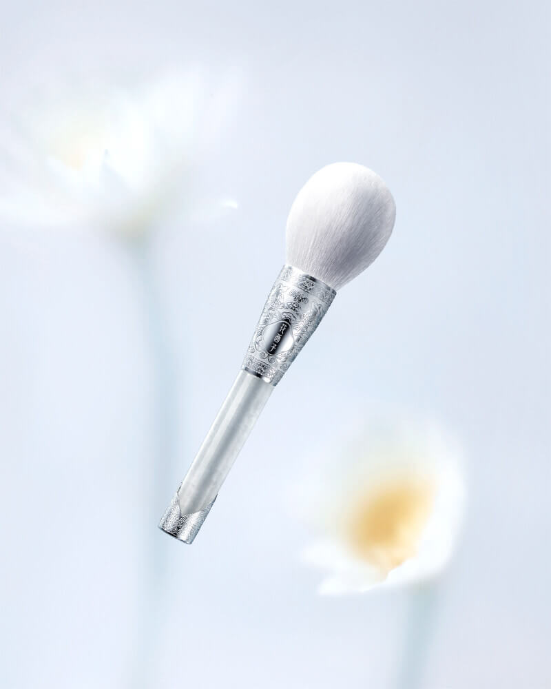 Impression of Miao Crystal Makeup Brush-Not for sale