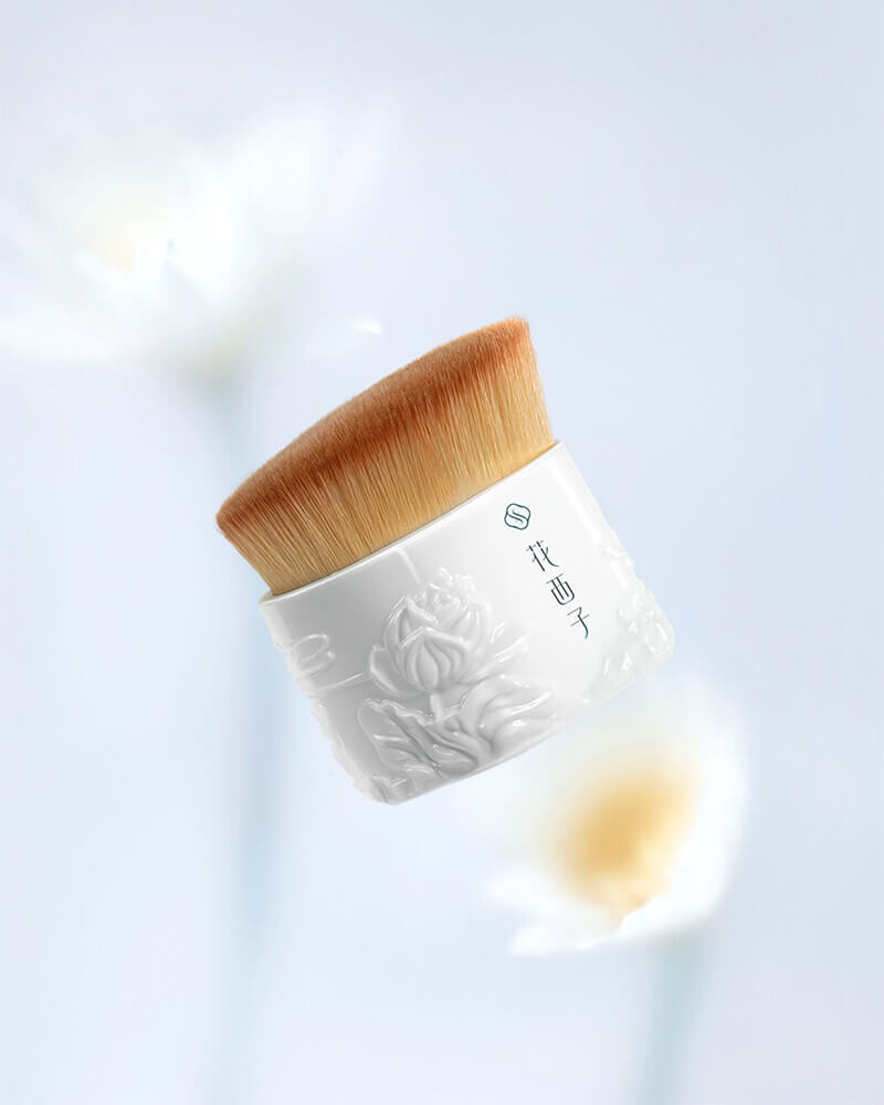 Porcelain High Coverage Foundation Brush