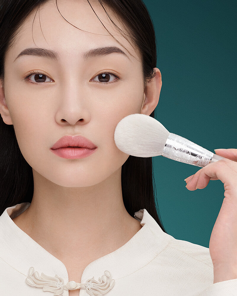 Florasis Impression of Miao Crystal Makeup Brush